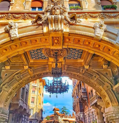 visita-quartiere-coppede-roma